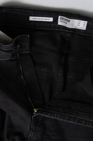 Damen Jeans Bershka, Größe S, Farbe Grau, Preis 20,18 €