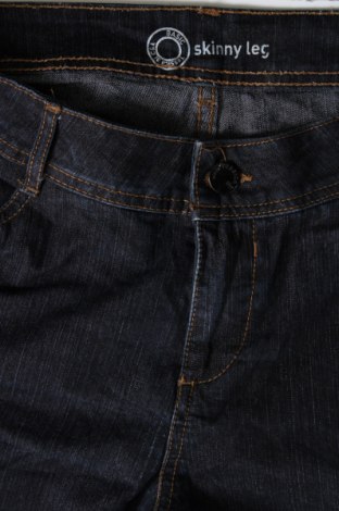 Dámské džíny  C&A, Velikost M, Barva Modrá, Cena  69,00 Kč