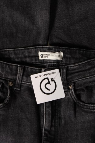 Damen Jeans Gina Tricot, Größe S, Farbe Grau, Preis € 16,70