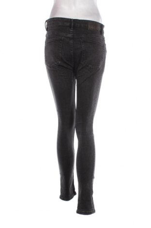 Damen Jeans Mango, Größe M, Farbe Grau, Preis 16,70 €