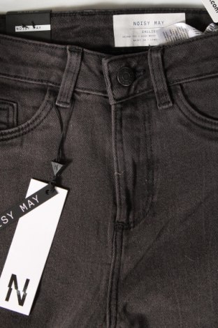 Damen Jeans Noisy May, Größe M, Farbe Grau, Preis 8,77 €