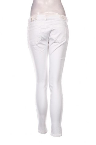 Damen Jeans ONLY, Größe L, Farbe Weiß, Preis 35,05 €