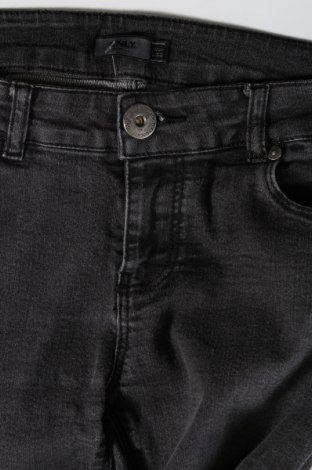Dámske džínsy  ONLY, Veľkosť M, Farba Sivá, Cena  2,31 €