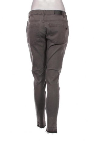 Damen Jeans Oxmo, Größe M, Farbe Grau, Preis € 9,72