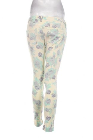 Дамски дънки Pepe Jeans, Размер S, Цвят Многоцветен, Цена 29,16 лв.