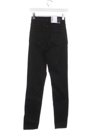 Damen Jeans Pieces, Größe XS, Farbe Schwarz, Preis 9,81 €