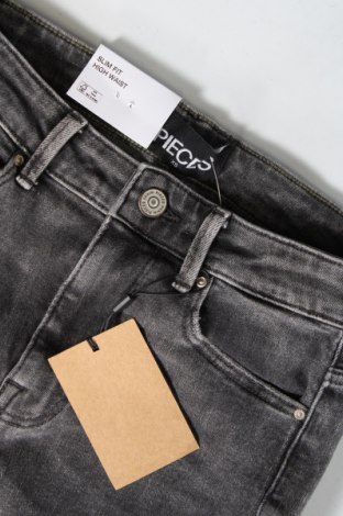 Damen Jeans Pieces, Größe XS, Farbe Grau, Preis € 35,05