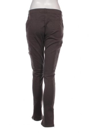 Damen Jeans Pota, Größe M, Farbe Grau, Preis 5,25 €