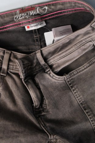 Damen Jeans Street One, Größe S, Farbe Grau, Preis € 3,83