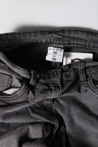 Damskie jeansy Up 2 Fashion, Rozmiar S, Kolor Szary, Cena 19,48 zł