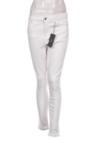 Γυναικείο Τζίν Vero Moda, Μέγεθος L, Χρώμα Λευκό, Τιμή 9,46 €