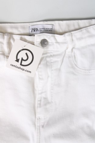 Γυναικείο Τζίν Zara, Μέγεθος XXS, Χρώμα Λευκό, Τιμή 11,40 €