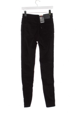 Дамски джинси Levi's, Размер S, Цвят Черен, Цена 146,00 лв.
