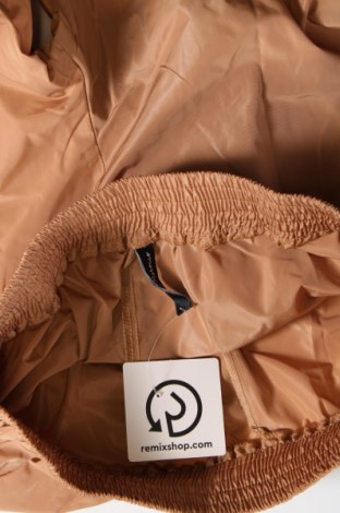 Дамски къс панталон ASYOU, Размер M, Цвят Кафяв, Цена 14,40 лв.