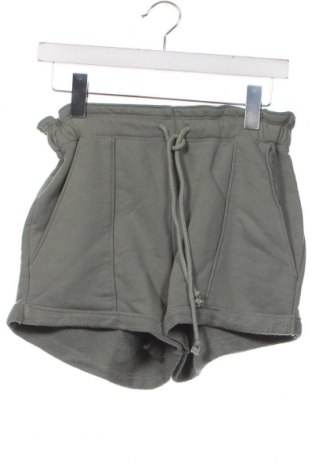 Damen Shorts Abercrombie & Fitch, Größe S, Farbe Grün, Preis 52,58 €