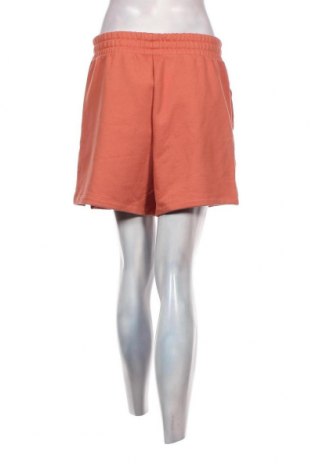 Дамски къс панталон Adidas Originals, Размер M, Цвят Оранжев, Цена 72,00 лв.