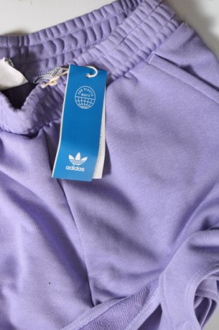 Γυναικείο κοντό παντελόνι Adidas Originals, Μέγεθος S, Χρώμα Βιολετί, Τιμή 37,11 €
