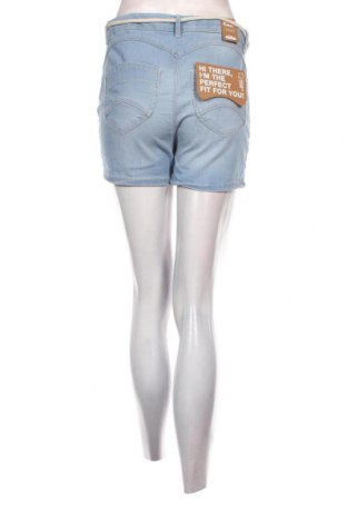 Γυναικείο κοντό παντελόνι Alife And Kickin, Μέγεθος M, Χρώμα Μπλέ, Τιμή 6,68 €