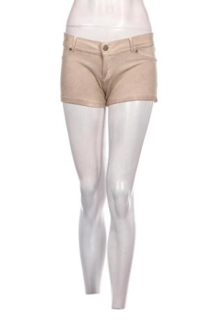 Дамски къс панталон Bershka, Размер M, Цвят Бежов, Цена 5,65 лв.