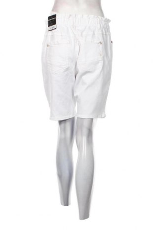Дамски къс панталон Blue Fire Co, Размер M, Цвят Бял, Цена 31,00 лв.