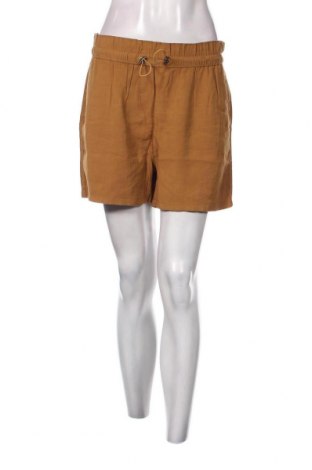 Дамски къс панталон Camaieu, Размер M, Цвят Бежов, Цена 10,85 лв.