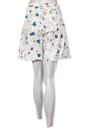 Damen Shorts Chacok, Größe L, Farbe Weiß, Preis 70,10 €