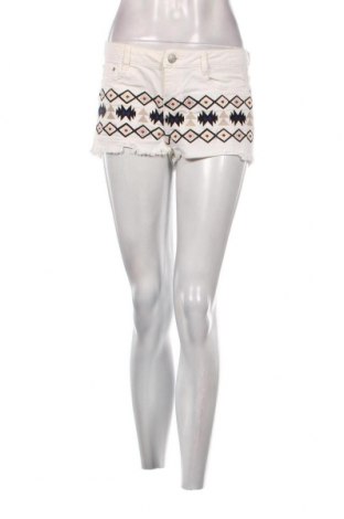 Damen Shorts Cubus, Größe M, Farbe Weiß, Preis 3,92 €