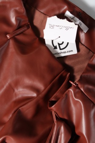 Γυναικείο κοντό παντελόνι Irl, Μέγεθος M, Χρώμα Καφέ, Τιμή 6,39 €