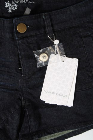 Дамски къс панталон Naf Naf, Размер XS, Цвят Черен, Цена 72,00 лв.