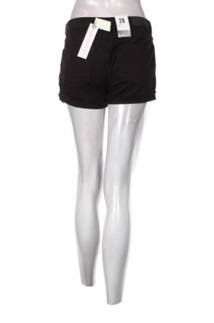 Γυναικείο κοντό παντελόνι O'neill, Μέγεθος M, Χρώμα Μαύρο, Τιμή 21,03 €