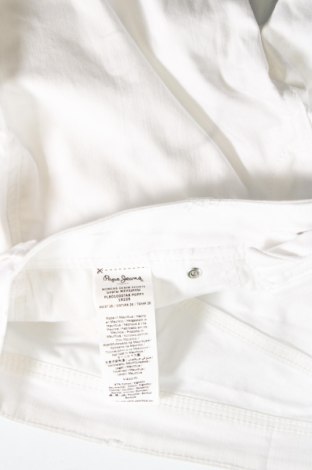 Дамски къс панталон Pepe Jeans, Размер S, Цвят Бял, Цена 25,50 лв.