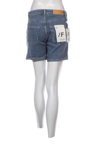 Дамски къс панталон Selected Femme, Размер S, Цвят Син, Цена 32,80 лв.