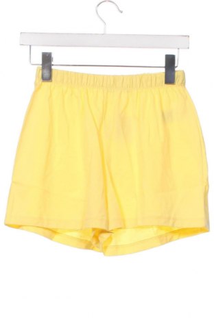 Γυναικείο κοντό παντελόνι Trendyol, Μέγεθος XS, Χρώμα Κίτρινο, Τιμή 7,05 €