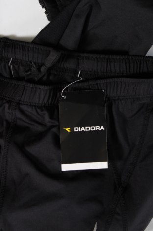 Дамски клин Diadora, Размер M, Цвят Черен, Цена 72,00 лв.