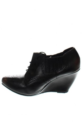 Дамски обувки Bronx, Размер 39, Цвят Черен, Цена 49,19 лв.