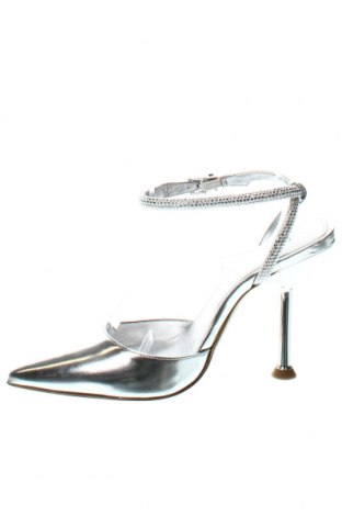 Дамски обувки MICHAEL Michael Kors, Размер 35, Цвят Сребрист, Цена 351,00 лв.
