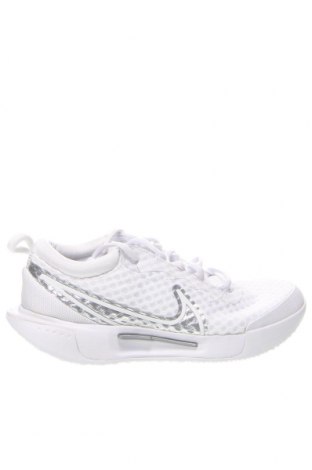Дамски обувки Nike, Размер 38, Цвят Бял, Цена 161,00 лв.