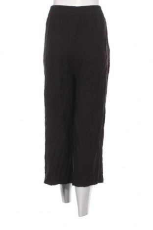Дамски панталон B.Young, Размер M, Цвят Черен, Цена 9,12 лв.