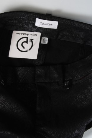Дамски панталон Calvin Klein, Размер XS, Цвят Черен, Цена 143,84 лв.