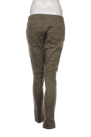 Дамски панталон Clothing & Co, Размер M, Цвят Зелен, Цена 7,83 лв.