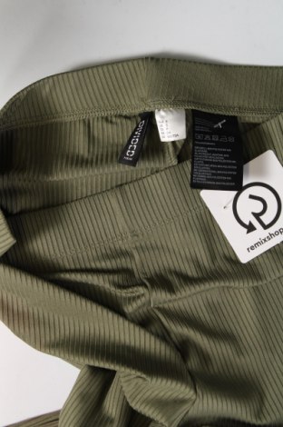 Дамски панталон H&M Divided, Размер S, Цвят Зелен, Цена 21,17 лв.