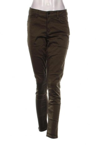 Дамски панталон Lola Liza, Размер M, Цвят Зелен, Цена 8,99 лв.