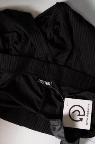 Дамски панталон Pieces, Размер XL, Цвят Черен, Цена 20,00 лв.
