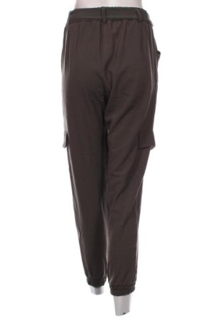 Дамски панталон Pull&Bear, Размер M, Цвят Зелен, Цена 7,54 лв.