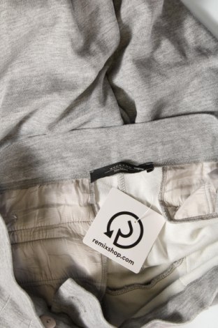 Pantaloni de femei Weekend Max Mara, Mărime S, Culoare Gri, Preț 555,92 Lei