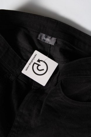 Γυναικείο παντελόνι Yessica, Μέγεθος S, Χρώμα Μαύρο, Τιμή 6,10 €