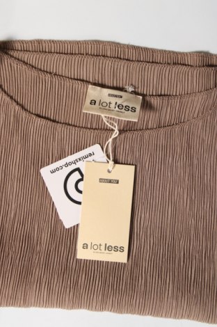 Γυναικείο αμάνικο μπλουζάκι About You, Μέγεθος S, Χρώμα Καφέ, Τιμή 10,44 €