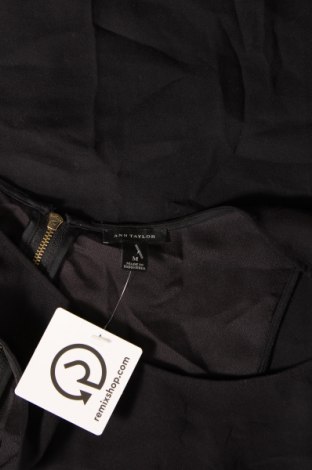 Γυναικείο αμάνικο μπλουζάκι Ann Taylor, Μέγεθος M, Χρώμα Μαύρο, Τιμή 4,33 €
