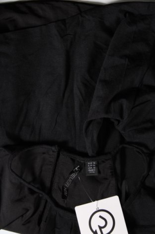 Γυναικείο αμάνικο μπλουζάκι Forever New, Μέγεθος XL, Χρώμα Μαύρο, Τιμή 4,58 €