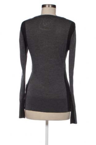 Дамски пуловер DKNY, Размер M, Цвят Сив, Цена 68,00 лв.